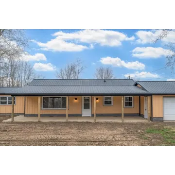 10935 SW Valentine Road Stoutsville OH 43154 Residential