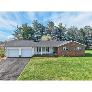 126 Kent Lane Waverly OH 45690 Residential