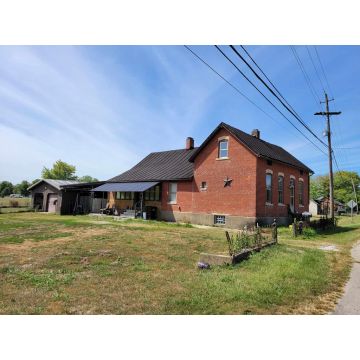 1233 Cooks Hill Chillicothe OH 45601 Residential