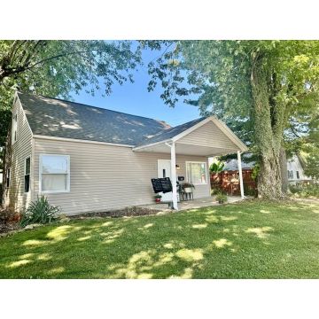 300 Beverly Ave. Waverly OH 45690 Residential