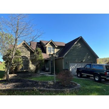 523 Aaron Ave Jackson OH 45640 Residential