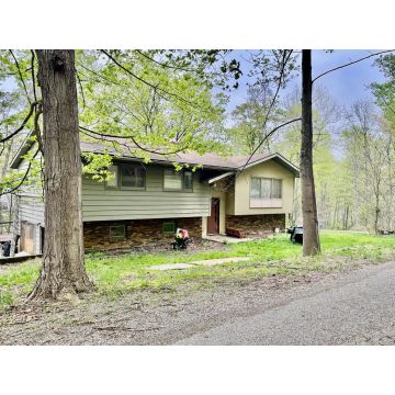 41 Moore Road Waverly OH 45690 Residential