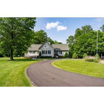 1352 Hiney Rd. Wilmington OH 45177 Residential