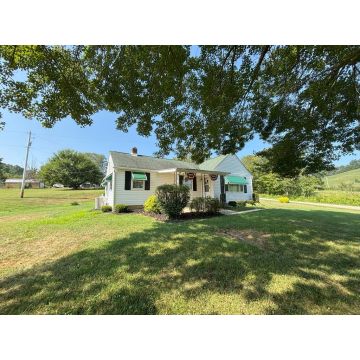 54038 Old Route 50 Londonderry OH 45647 Residential