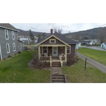 207 W Main  Street Bainbridge OH 45612 Residential