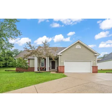 21 Ledgewood Chillicothe OH 45601 Residential