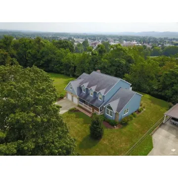 219 Grandview Ave. Waverly OH 45690 Residential