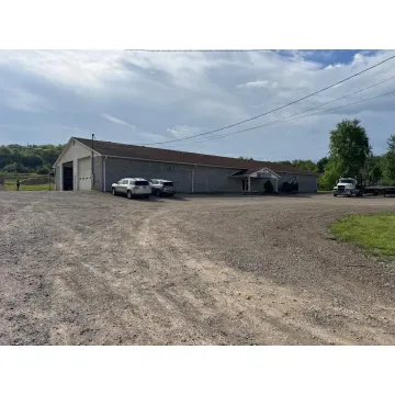 2251 Honeysuckle Lane Wellston OH 45692 Real Estate Only