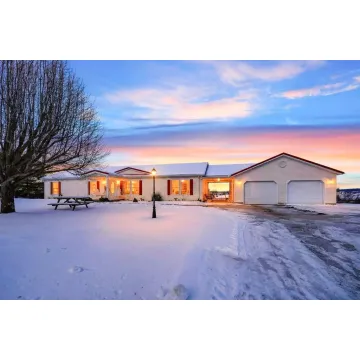 2477 Center Point Rd. Oak Hill OH 45656 Residential