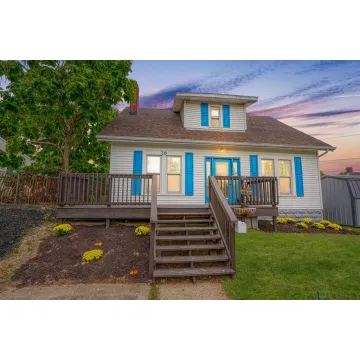 26 West Street Jackson OH 45640 Residential