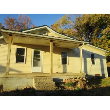 329 Elliott Hill Road Portsmouth OH 45622 Residential