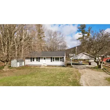 3599 St. Rt. 220 W Waverly OH 45690 Residential