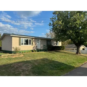 400 East Street Jackson OH 45640 Residential