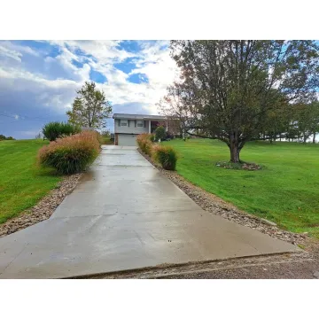 41 W Hammertown Lake Road Jackson OH 45640 Residential