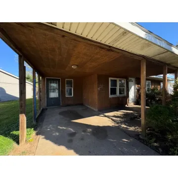 424 Gordon Ave. Waverly OH 45690 Residential