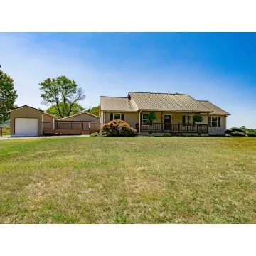 52574 Old Route 50 Londonderry OH 45647 Residential