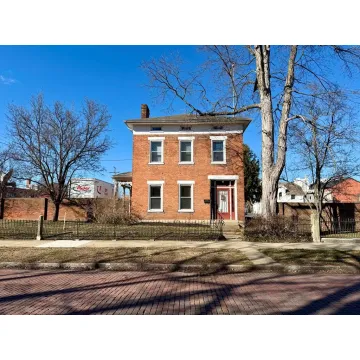 61 E Fourth St. Chillicothe OH 45601 Real Estate Only