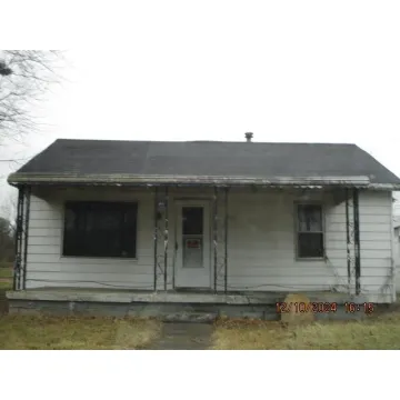 645 Market Street Richmond Dale OH 45673 Residential