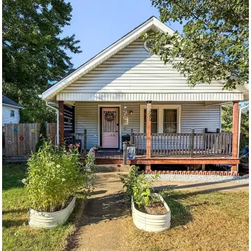 826 W Main  Street Hillsboro OH 45133 Residential