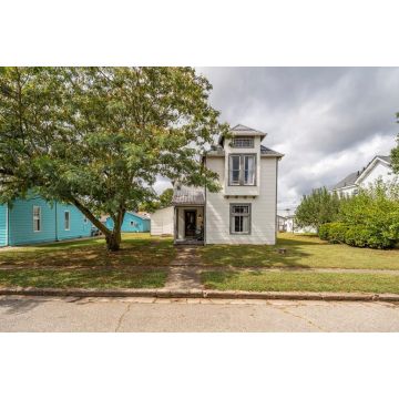 411 Walnut Street Waverly OH 45690 Residential